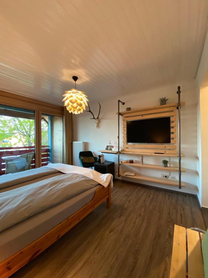 Doppelzimmer Mit Bad & Balkon Simmersfeld Exteriör bild
